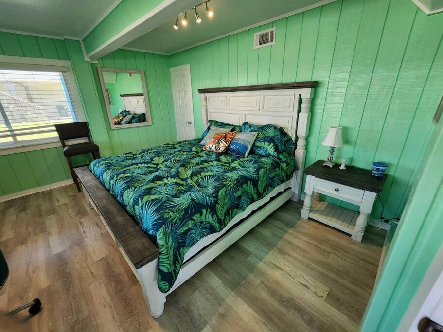 Beachview Beauty Steps To The Beach In West G Town Galveston Exterior foto